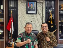 Agus Mujayanto Bersilaturahmi Dengan Kapusziad Mayjen TNI Budi Hariswanto, Bahas Filosofi Kepemimpinan Berbasis Nilai dan Keteladanan