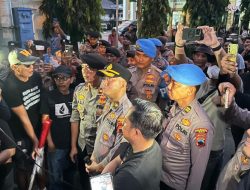 Pelayanan Hari Kelima Aksi AMPB Berlangsung Aman dan Tertib, Kabag Ops Polresta Pati: Tetap Humanis, Hormati Penyampaian Pendapat dan Jaga Marwah Negara