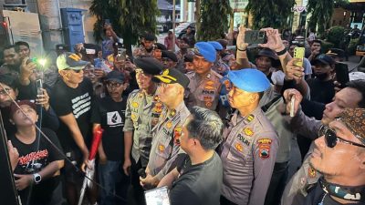 Pelayanan Hari Kelima Aksi AMPB Berlangsung Aman dan Tertib, Kabag Ops Polresta Pati: Tetap Humanis, Hormati Penyampaian Pendapat dan Jaga Marwah Negara