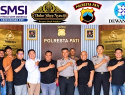 Gerakan Peduli Kekeringan, SMSI dan Dulur Sikep Nyawiji Bersama Polresta Pati Salurkan 20 Tangki Air Bersih